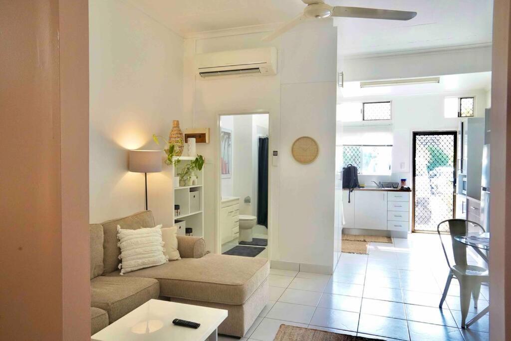 Lovely One Bed Room Apartment Right In The City Ντάρβιν Εξωτερικό φωτογραφία